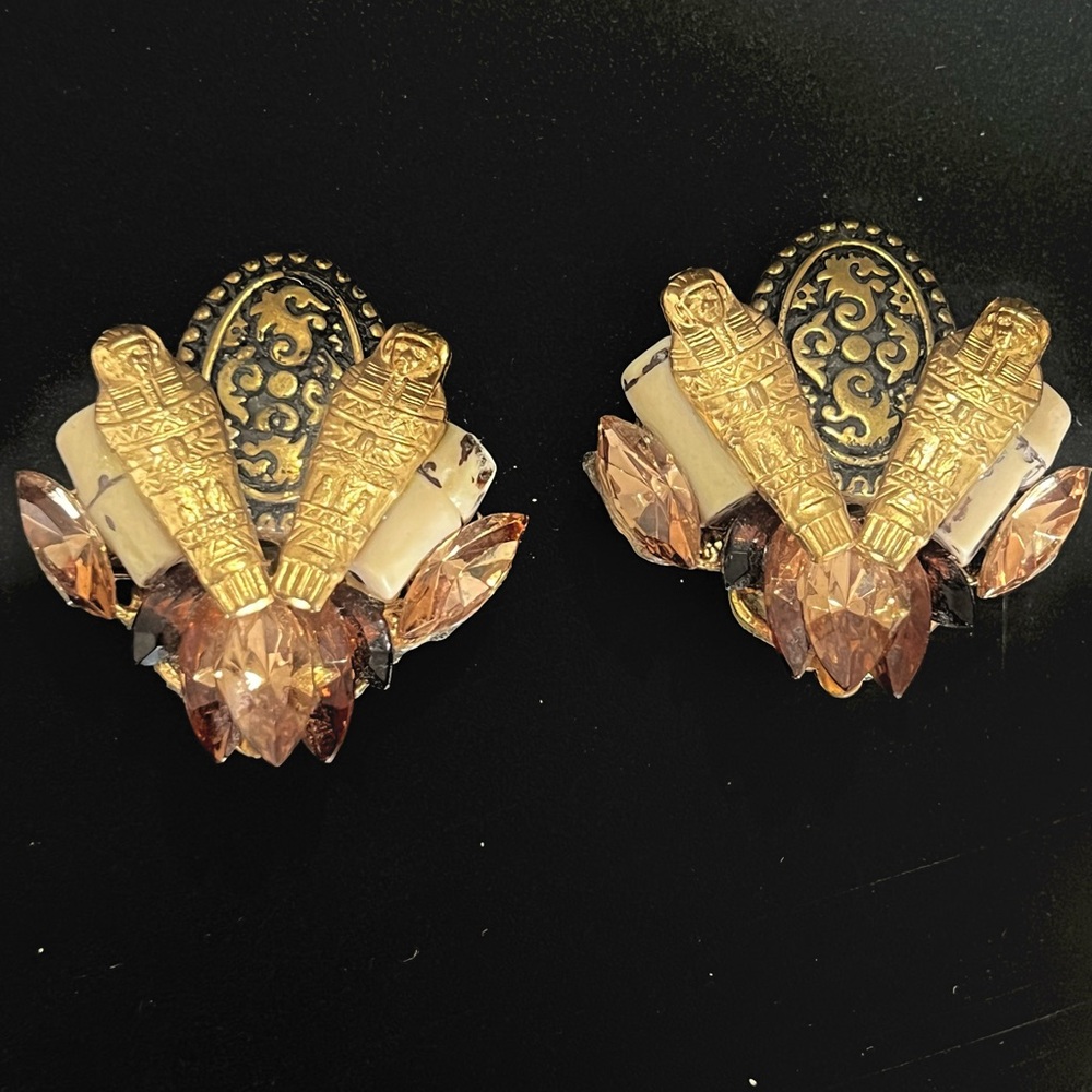 Michele Sugar Egyptian Bee theme vintage clip earrings